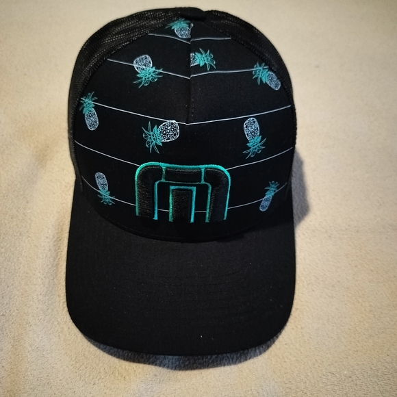 Travis Mathew Black and Teal Pineapple Hat - Picture 1 of 11